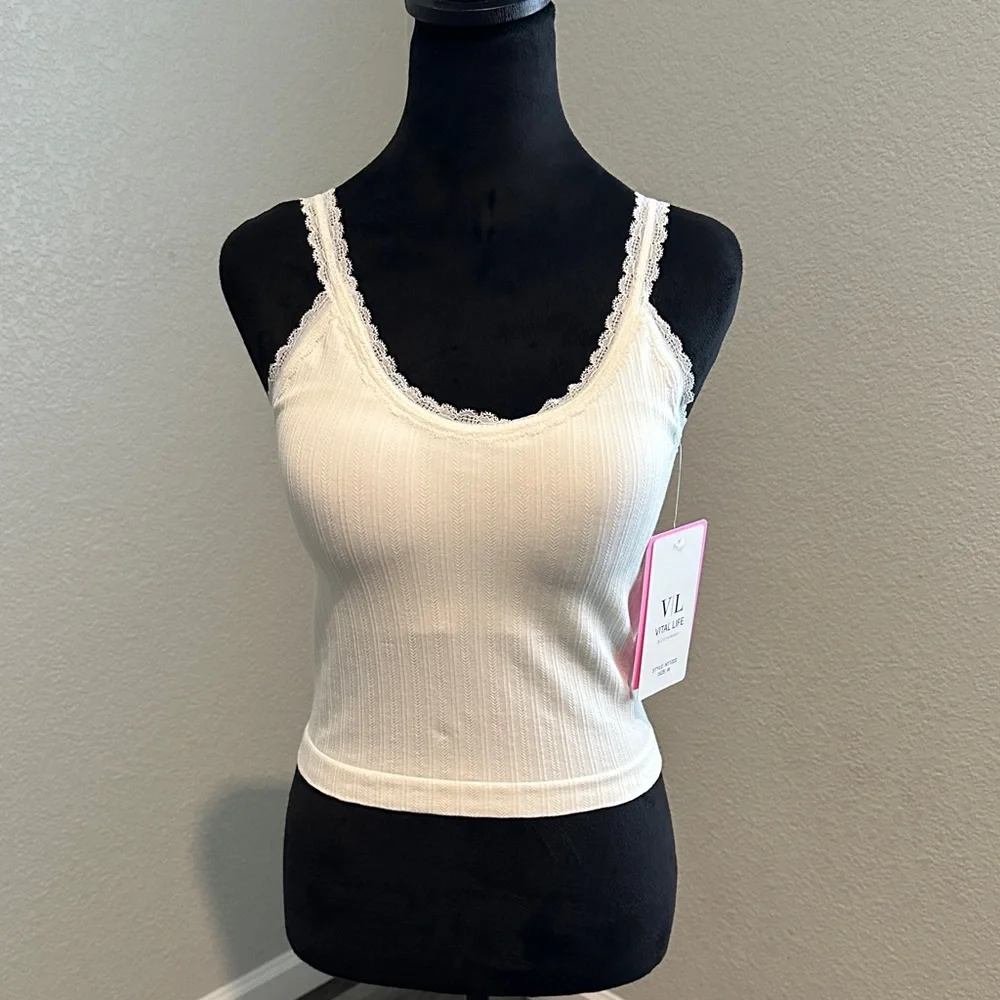 NWT Women’s White Tank Top with built in bra - Picture 2 of 7